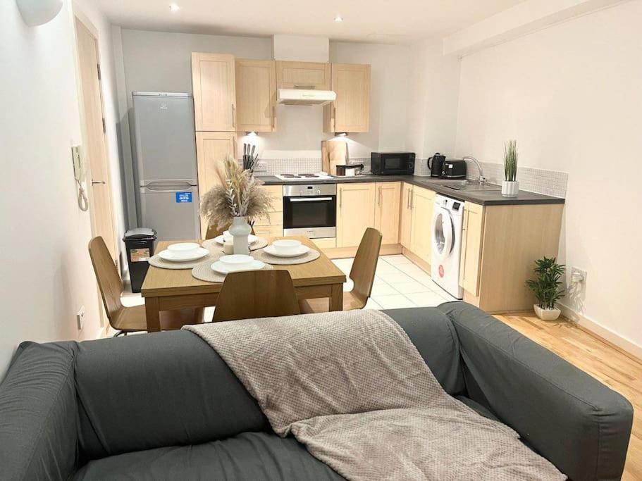 2 Bedroom City Center Apartment Manchester Eksteriør bilde